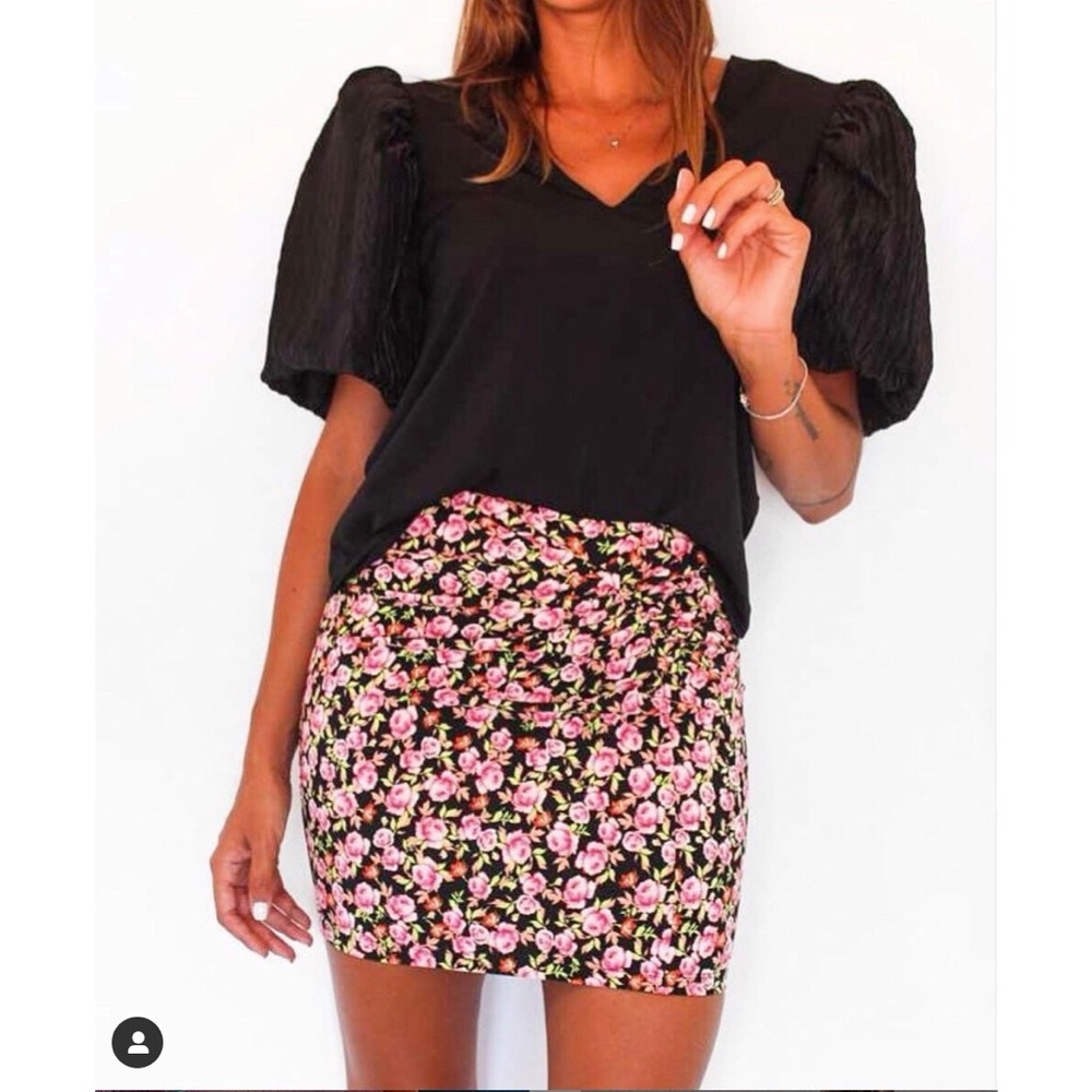Zara NWT Floral Print Ruched Mini Skirt Medium